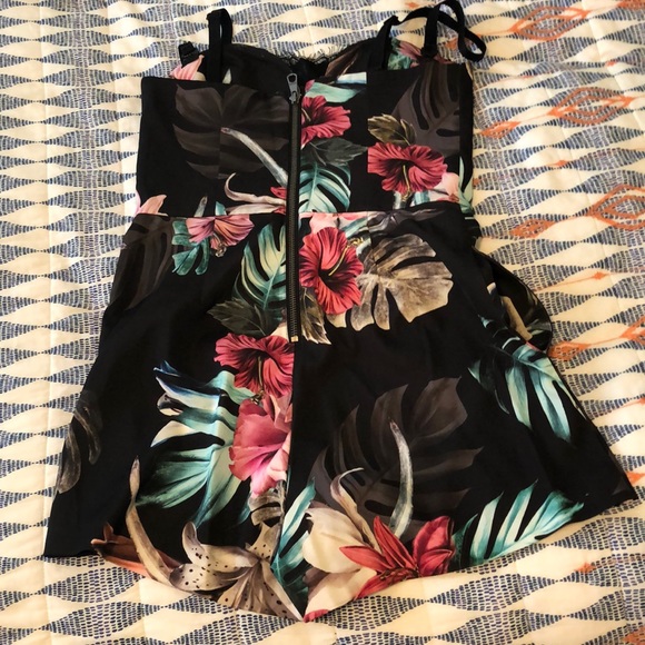 Romper - Picture 3 of 6